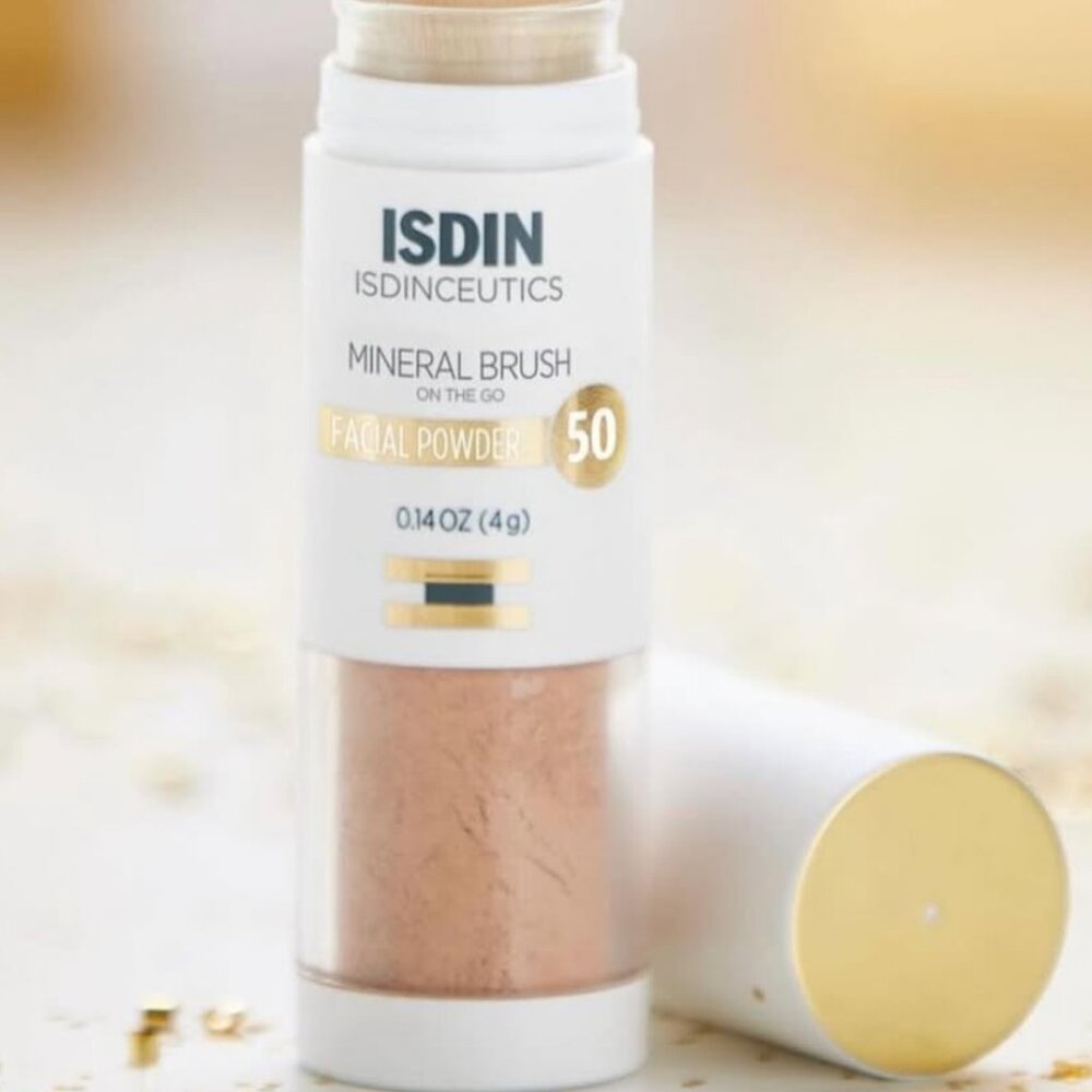 Isdin Mineral Brush.